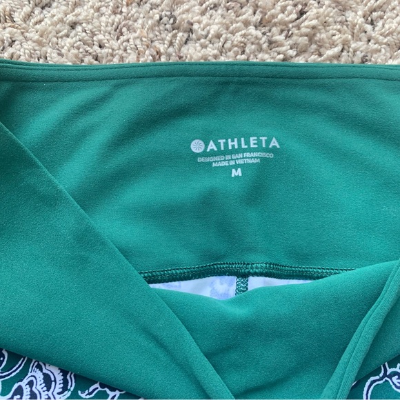 Athleta Legings Green With Flowers Side Pockets Women’s Size M - Picture 6 of 11